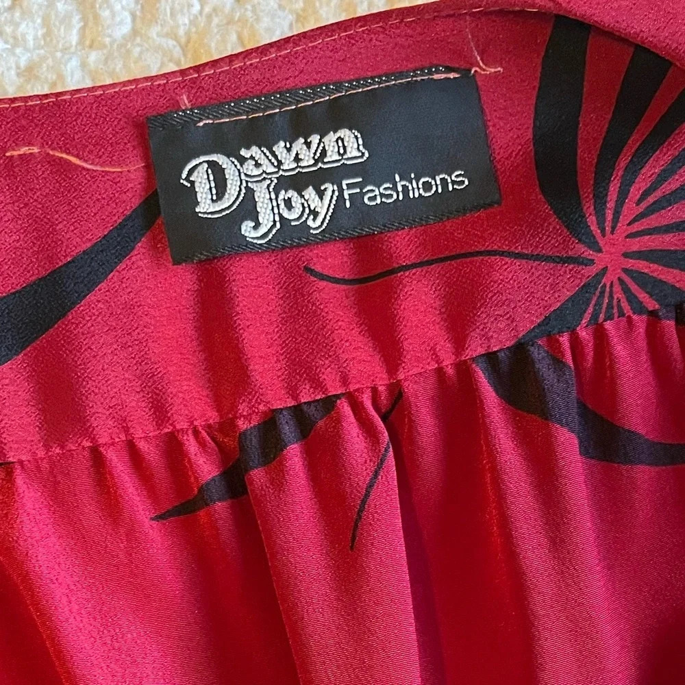 Vintage Dawn Joy red/black dress, cinched/tie waist, open fold-over front, Sz L - Picture 5 of 11